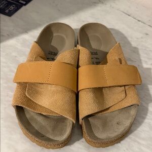 Birkenstock Women’s Tan Sandals